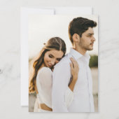 モダン シンプル スクリプト カリグラフィー フォト ウェディング 招待状 (裏面)