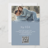モダン シンプル ダスティーブルー RSVP QRコード 結婚式 招待状 (裏面)