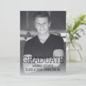 モダン シンプル ブラック＆ホワイト 卒業 案内状 (スタンド正面)