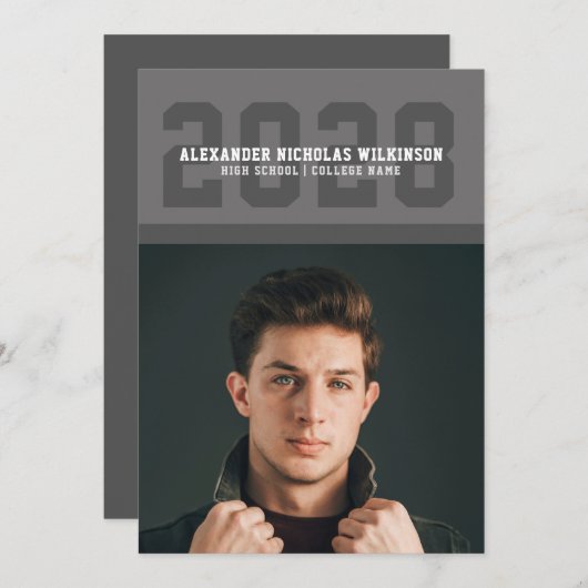 モダン スポーティー ボールド タイポグラフィー フォト 卒業式 案内状 (正面/裏面)