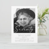 モダン セブンティ フォト バースデー パーティー インビテーション (スタンド正面)