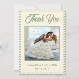 モダン・セージグリーン・ウェイビーストライプの結婚式フォト サンキューカード