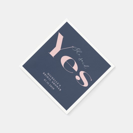 モダン タイポグラフィーのウェディングシャワーの返事はイエスです スタンダードカクテルナプキン (角)