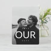 モダン タイポグラフィー ウェディング セーブ ザ デート フォト 招待状 (スタンド正面)