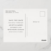 モダン タイポグラフィー 貯蓄 日付 発表箔 箔招待状ポストカード (裏面)