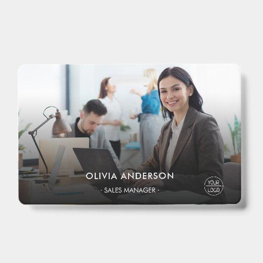 モダン ダーク 大型写真 社員IDバッジ バッジ (正面)