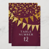 モダン バナー ゴールド グリッター バーガンディ テーブル ナンバー 招待状 (正面/裏面)