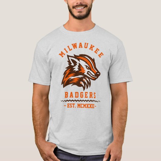 モダン ビンテージ ミルウォーキー バジャーズ エスト Tシャツ (正面)