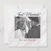 モダン ピンクとグレーの大理石 結婚しました シーズンカード (正面)