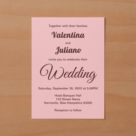 モダン ピンクとダークバーガンディの文字を使ったミニマリスト結婚式 招待状