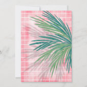 モダン ピンク トロピカル パーム ブルー プール パーティー スウィート16 招待状 (裏面)