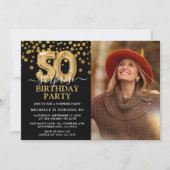 モダン ブラック&ゴールド 50歳のサプライズ誕生日フォト 招待状 (正面)