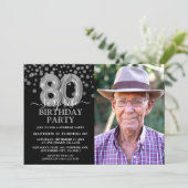 モダン ブラック&シルバー 80歳のサプライズ誕生日フォト 招待状 (スタンド正面)