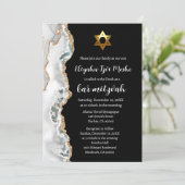 モダン ブラック ホワイト ゴールドのバル ミツバ 招待状 (スタンド正面)