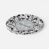 モダン ブラック＆ホワイト フラワー ガーリー モノグラム 名前付き ペーパープレート (アングル)