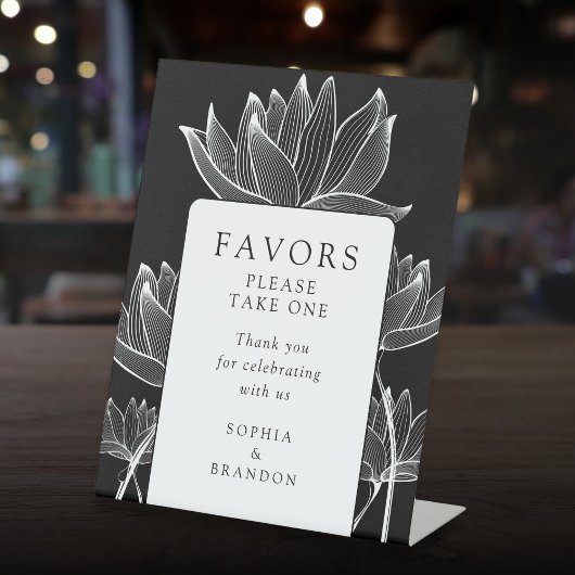 モダン ブラック＆ホワイト フラワー ギフト 台座サイン