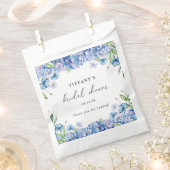 モダン ブルー ハイドランジア フラワーブライダルシャワー フェイバーバッグ (クリップ留めされた状態)