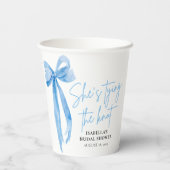 モダン ブルー ボウ 彼女は結婚する ブライダルシャワー 紙コップ (裏面)