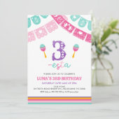 モダン マルチカラー ガールズ スリーエスト 3歳の誕生日 招待状 (スタンド正面)