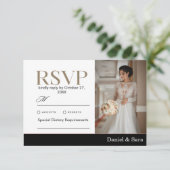 モダン・ミニマリスト結婚式RSVPカード(写真付き) 出欠カード (スタンド正面)