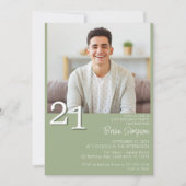 モダン・ミニマリスト・セージグリーンの21歳の誕生日フォト 招待状 (正面)