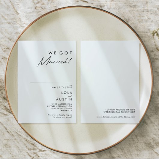 モダン ミニマルな挙式発表 招待状