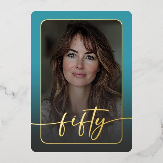 モダン ミニマル ターコイズ フォト 50歳の誕生日 箔招待状 (正面)