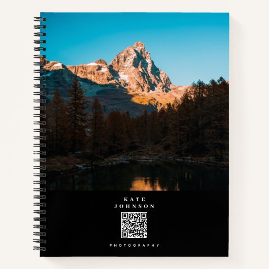 モダン ミニマル フォトグラファー QR コード ソーシャル メディア ノートブック (正面)