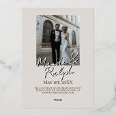 モダン ミニマル ブロック タイポグラフィー Save the Date 箔招待状 (裏面)