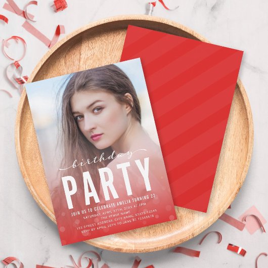 モダン レッド コンフェッティ 誕生日パーティー 招待状
