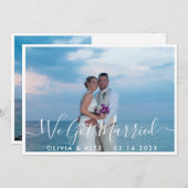 モダン　私たち結婚しました　ホワイト　スクリプト　ウェディング　フォト 案内状 (正面/裏面)