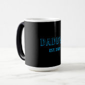 モダン Daddy Est 年 父の日 ボールドブルー モーフィングマグカップ (正面左)