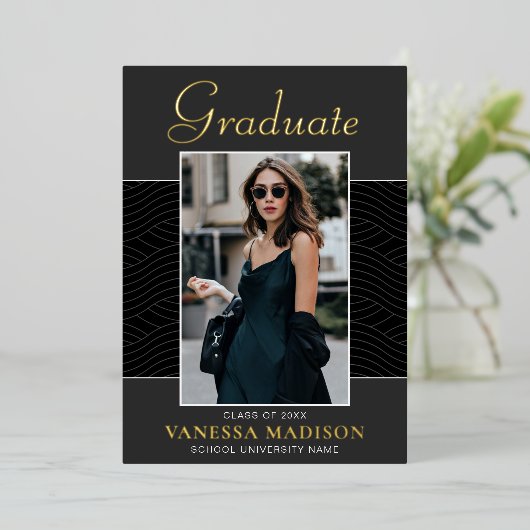 モダン | Script エレガント1フォトフォイルのグラッドカード 箔招待状 (立ち正面)