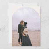 モダンboho arch 2写真結婚アイボリー灰色 招待状 (裏面)