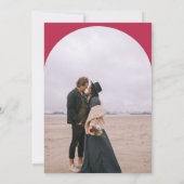 モダンboho arch 2枚のマゼン結婚タ色 招待状 (裏面)