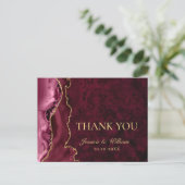 モダンGolden Burgundy Marble結婚's Thank You ポストカード (スタンド正面)