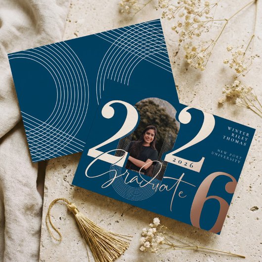 モダンGraduate Script 2025同心円アーチ写真 箔招待状