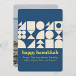 モダンHanukkah Blue幾何学写真 シーズンカード<br><div class="desc">Happy Hanukkahと青のシンプルこのモダンと幾何学的なアートカードを言えパーソナライズされた、あなたの名前と写真。</div>