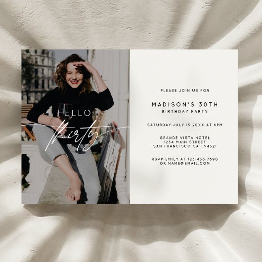 モダンHello Thirty Birthday Partyフォトスクリプト 招待状