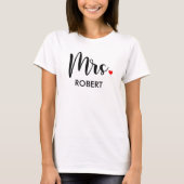 モダンMrsカリグラフィーハートモノグラム Tシャツ (正面)