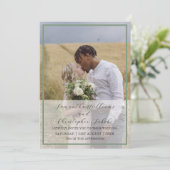 モダンSage Green写真&書道結婚ズ 招待状 (スタンド正面)