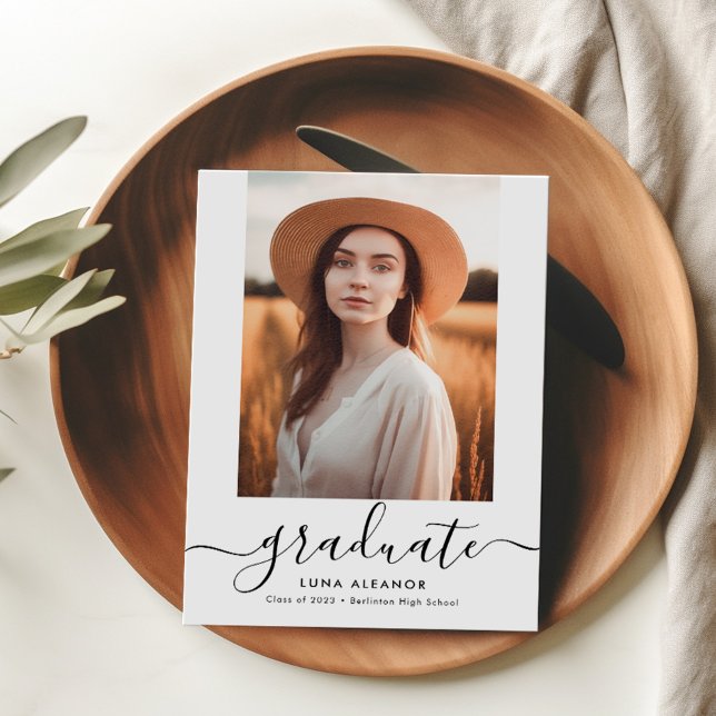 モダンScript 2023エレガント卒業写真招待状 (クリエイターアップロード済み)