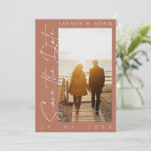 モダンTerracottaスクリプト写真結婚の セーブザデート (スタンド正面)