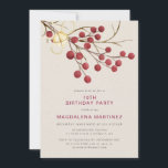 モダンWinter Red Berry 70th Birthdayパーティー 招待状<br><div class="desc">冬の誕生日パーティーのための美しいシックな素朴な誕生日の招待。赤い炎の果実を素地の枝に飾飾り、金ゴールドのベルと絡みを付けている。</div>