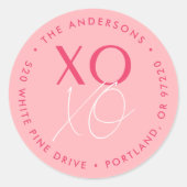 モダンXOXOピンクバレンタインデー差出人住所 ラウンドシール (正面)