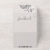 モダンYear in Review Newsletter with Photo Keepsake オールインワン招待状 (外側)