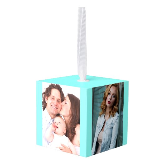 モダーシックなミニマリストモノグラムターコイズアクアブルー キューブオーナメント (裏面アングル)