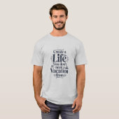 モチベーションに溢れる人生の名言 ダークブルータイポグラフィー Tシャツ (正面フル)