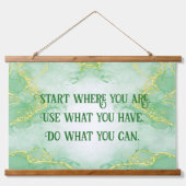 モチ前向きューションスタート | 吊り下げ型タペストリー (正面)