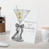 モックテール&カクテルダーティマルティーニブライダルシャワー 台座サイン (インサイチュ)